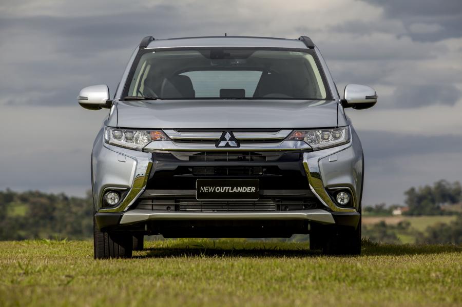  Mitsubishi Outlander 2015 года  (BR) (фото 3 из 19)